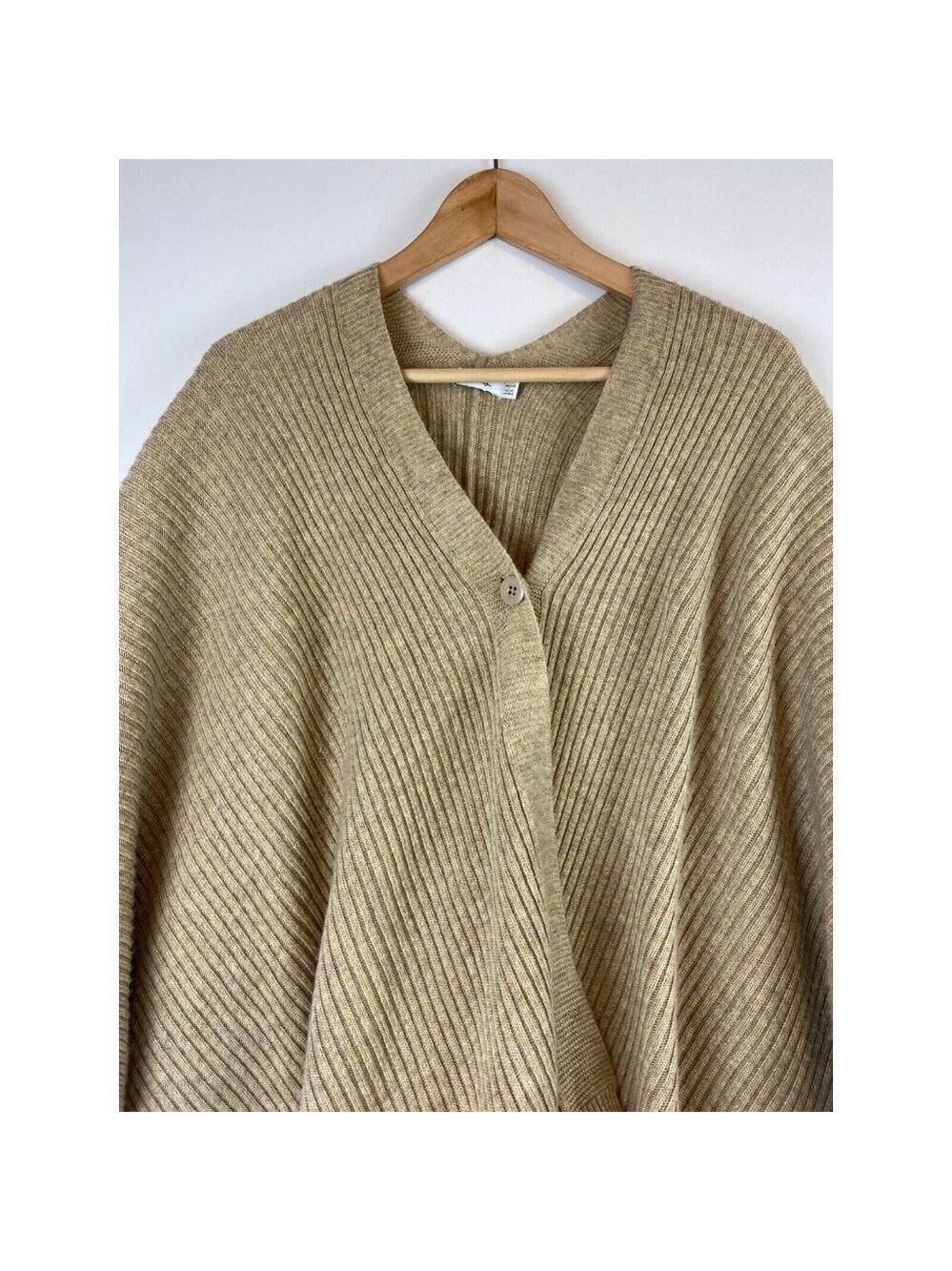Reitmans Women's Beige Sweater Poncho One Size - Picture 3 of 9
